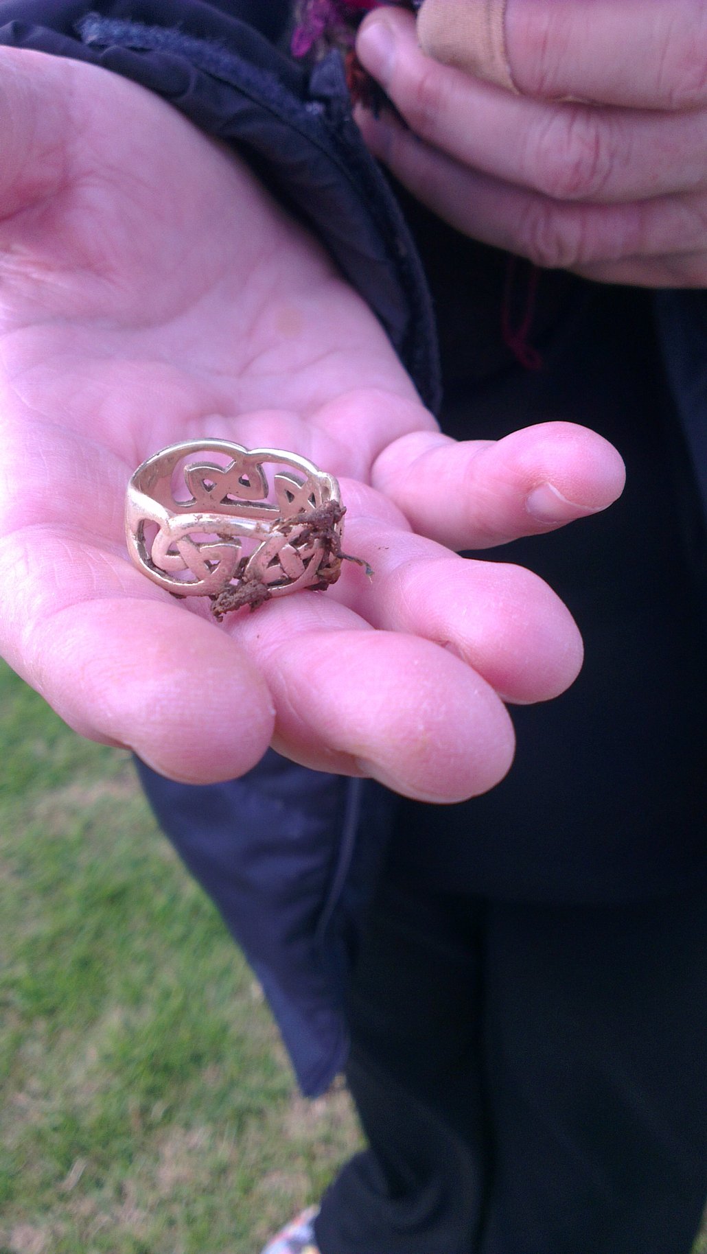 Found custom made gold ring