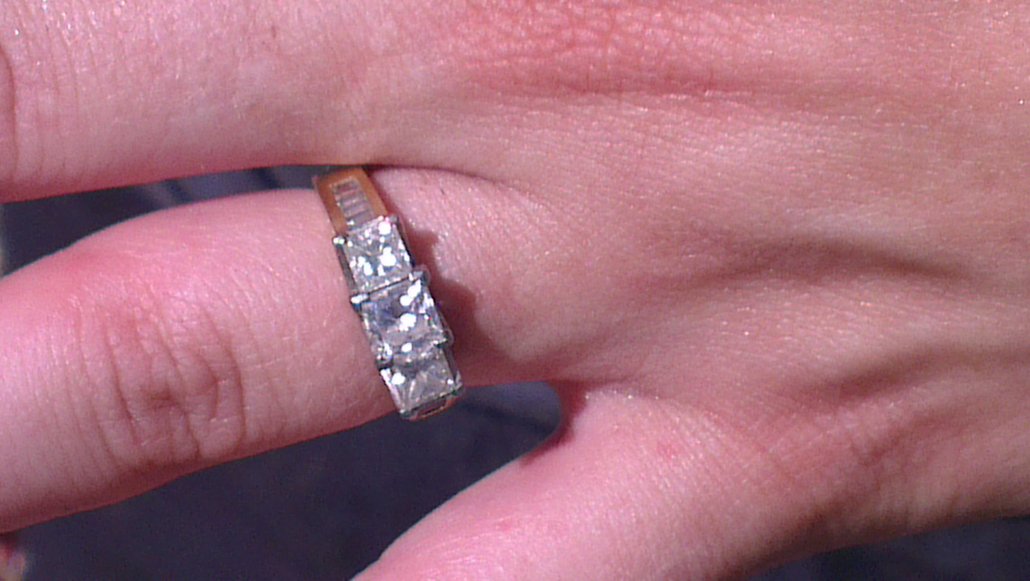 gold engagement ring